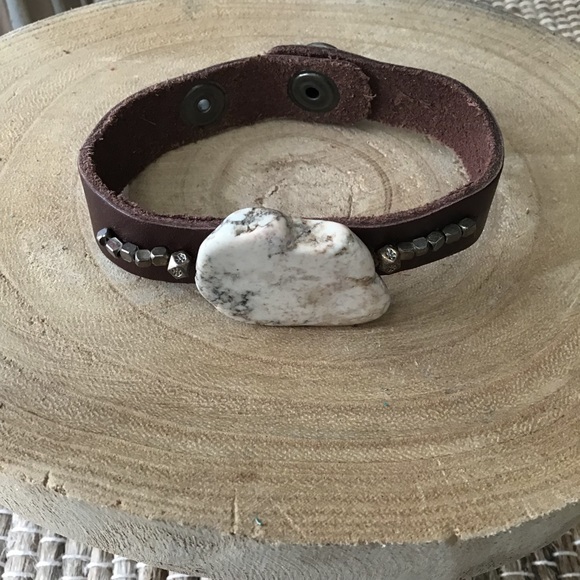 NEW 100% Leather Strap Bracelet Snap Mexico Boho Brown Ivory Festival Howlite - Picture 2 of 13
